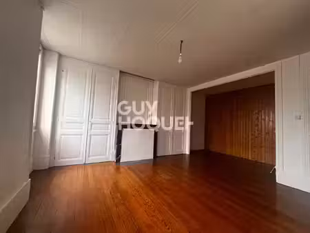 location appartement 3 pièces 81 m² à crest (26400)