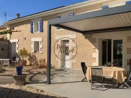 maison en pierre avec jardin  garage & piscine - secteur champni