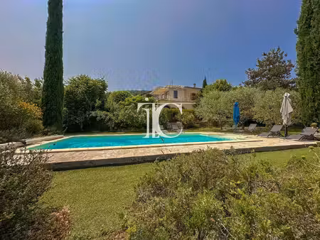 propriete de charme avec gites et piscine sur 2930 m² de terrain paysage
