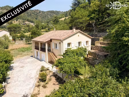 maison de 115 m² sur un terrain de 1.500 m² à vals les bains