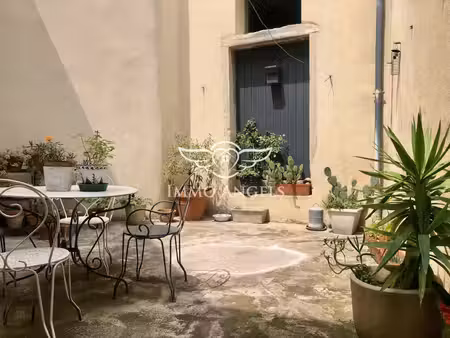 maison de village 130 m² à moderniser 3 niveaux avec terra