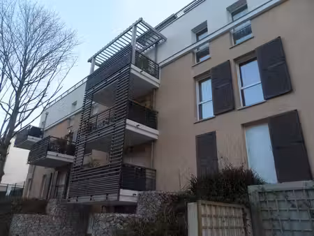 location appartement 2 pièces 42m² bievres 91570