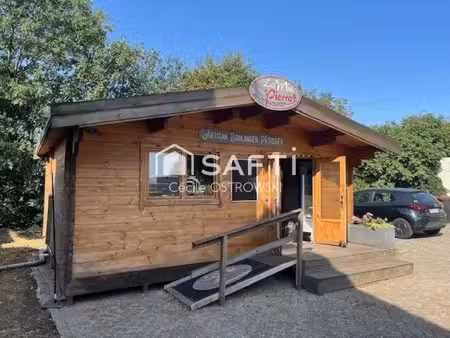 local commercial chalet avec bail en cours