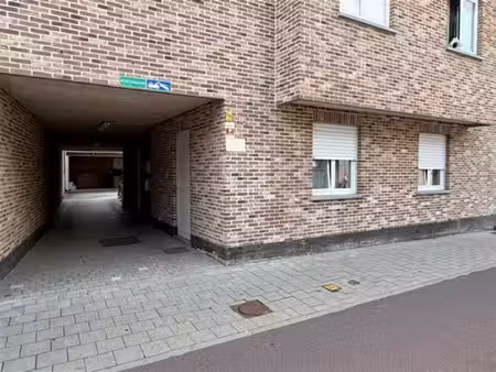 appartement te huur in sint-niklaas met 2 slaapkamers