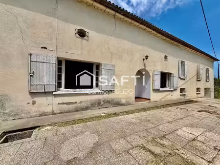 maison de village en pierre : 3 chambres  garage et extérieur