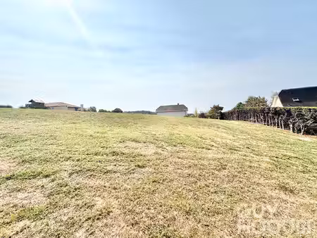 terrain à bâtir de 1094 m² proche d'orthez
