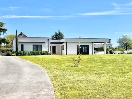 villa d'architecte aux prestations hauts de gamme
