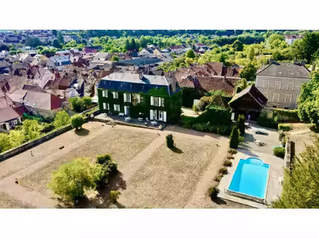 ancien couvent de caractère sur les hauteurs de clamecy