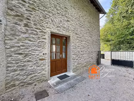 appartement t4 avec cour privatif