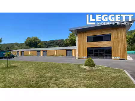achat immeuble 1 575m² lalinde 24150