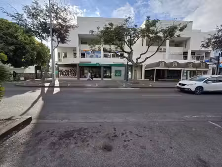 vente commerce 82 m² saint-paul (97460)