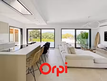vente maison 4 pièces 120 m² le castellet (83330)