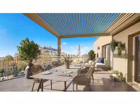 frejus-plage  2p avec parking intérieur