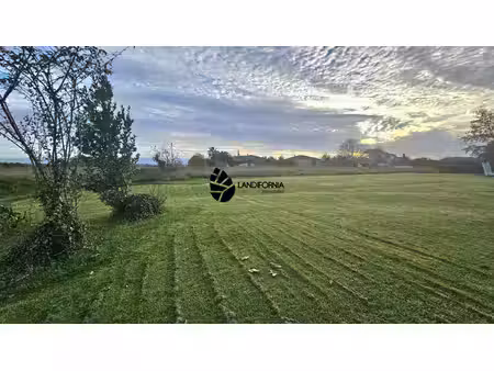 terrain à bâtir sur la commune d'orx