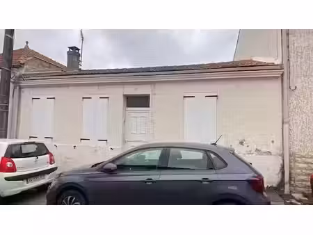 vente maison 3 pièces 92.75 m² à rochefort (17300)  127 900 €
