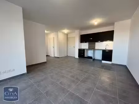 location appartement 3 pièces 57m² arles 13200