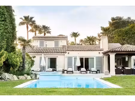 villa dans domaine de prestige  plage à pieds