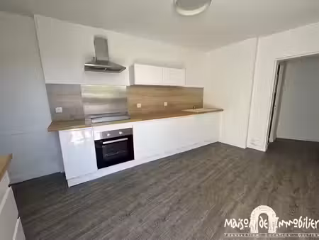 location maison 3 pièces 60 m² à cognac (16100)  650 €