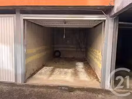 vente garage et parking à nantes hippodrome (44000) : à vendre / 15m² nantes hippodrome