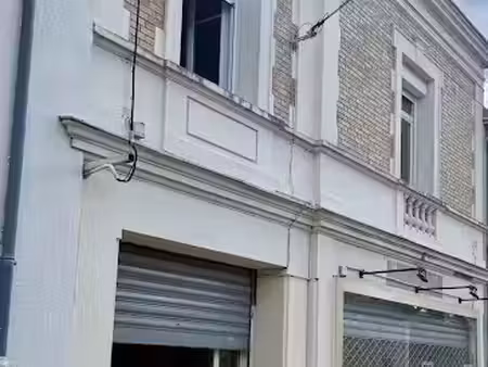 vente immeuble 7 pièces 244 m² à gien (45500)  156 800 €