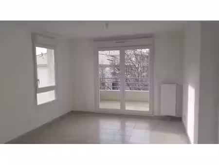 location appartement 2 pièces 48 m² à marseille 13ème (13013)  715 €