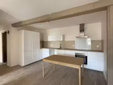 location appartement 5 pièces meublé à riec-sur-belon (29340) : à louer 5 pièces meublé / 