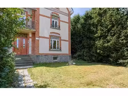 la villa parisienne – élégance  caractère… et un potentiel r