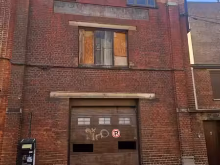 maison d'habitation à l'état de gros oeuvre