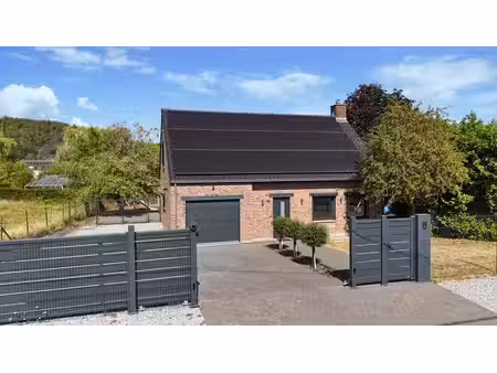 superbe villa rénovée idéalement située au calme