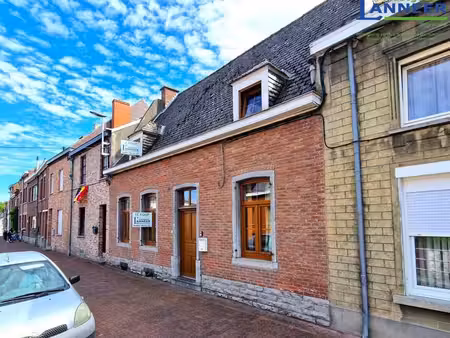 maison spacieuse en périphérie de la ville + grand jardin
