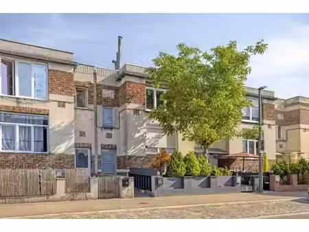 maison de deux chambres avec terrasse à vendre à deurne !