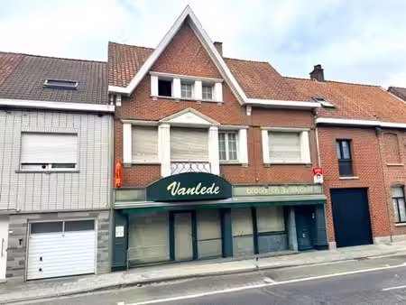 grand local commercial avec atelier et grand logement avec m