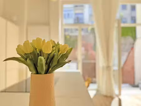 parc de forest / parvis – rare appt neuf 2ch. + jardin.