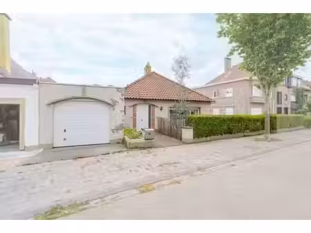 maison trois façades avec potentiel à vendre à mariakerke