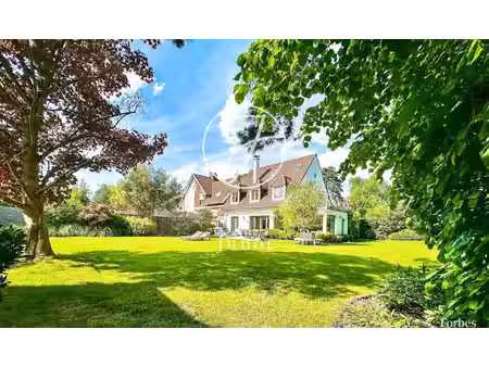 maison de luxe à vendre dans le quartier saint pierre