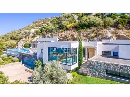 corbara - villa d'architecte - vue d'exception
