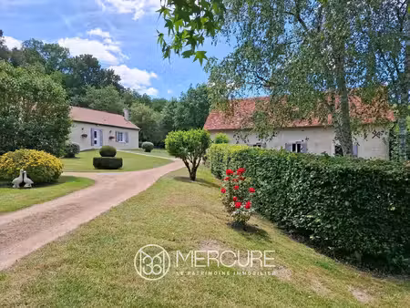 propriété de 4 19 ha  deux maisons  avec vergers et dépendances