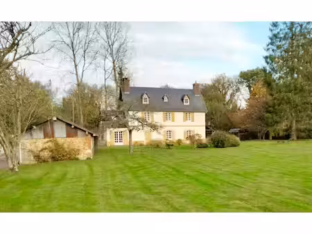 vente propriété sur 3950 m2 de terrain proche de la mer en n