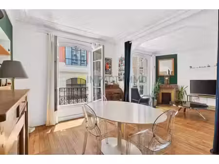 clichy centre - 3 pieces - bel ancien