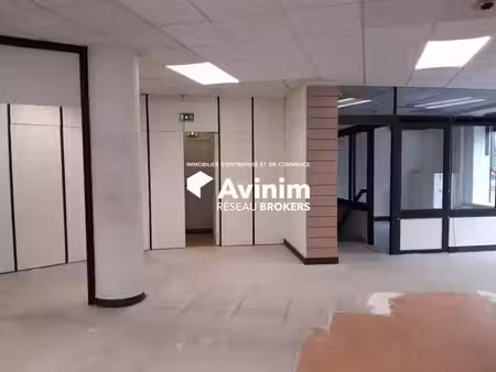 vente commerce chambery 73000 110m²