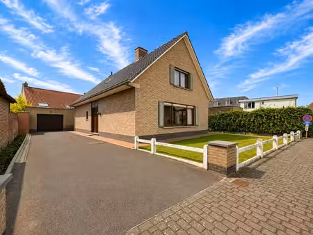 maison à rénover avec trois chambres à vendre à kruisem