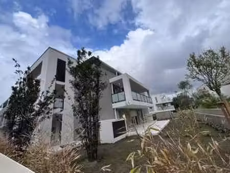 location appartement 2 pièces à nîmes (30000) : à louer 2 pièces / 40m² nîmes