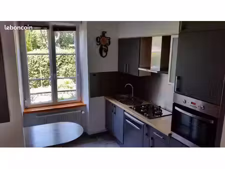 appartement de 53m² avec jardinet et grenier