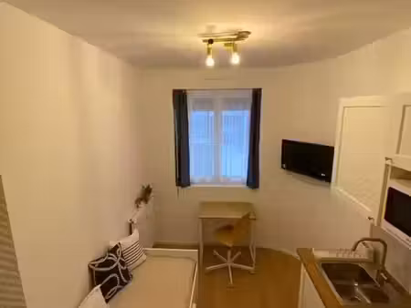 location appartement 1 pièce 11 m² à paris 16 (75016)