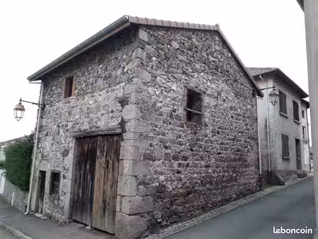 location ancienne grange dans bourg