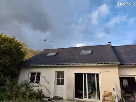 maison entièrement rénovée – 4 chambres – jardin clos – cheffes