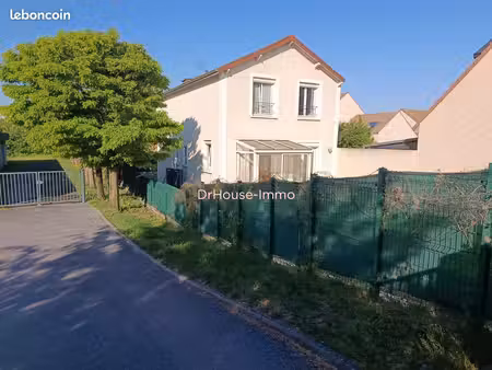 villa 7 pièces 130 m²