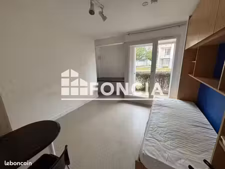 studio 1 pièce 19 m²