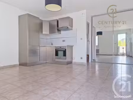 studio 1 pièce 26 m²