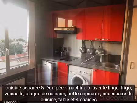 33m² avec cuisine séparée  6eme dernier etage vue sur lyon et meublé